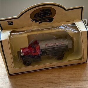 Lledo Days Gone Die-cast Zerolene 1911 Chain Drive Tank Truck Chevron
